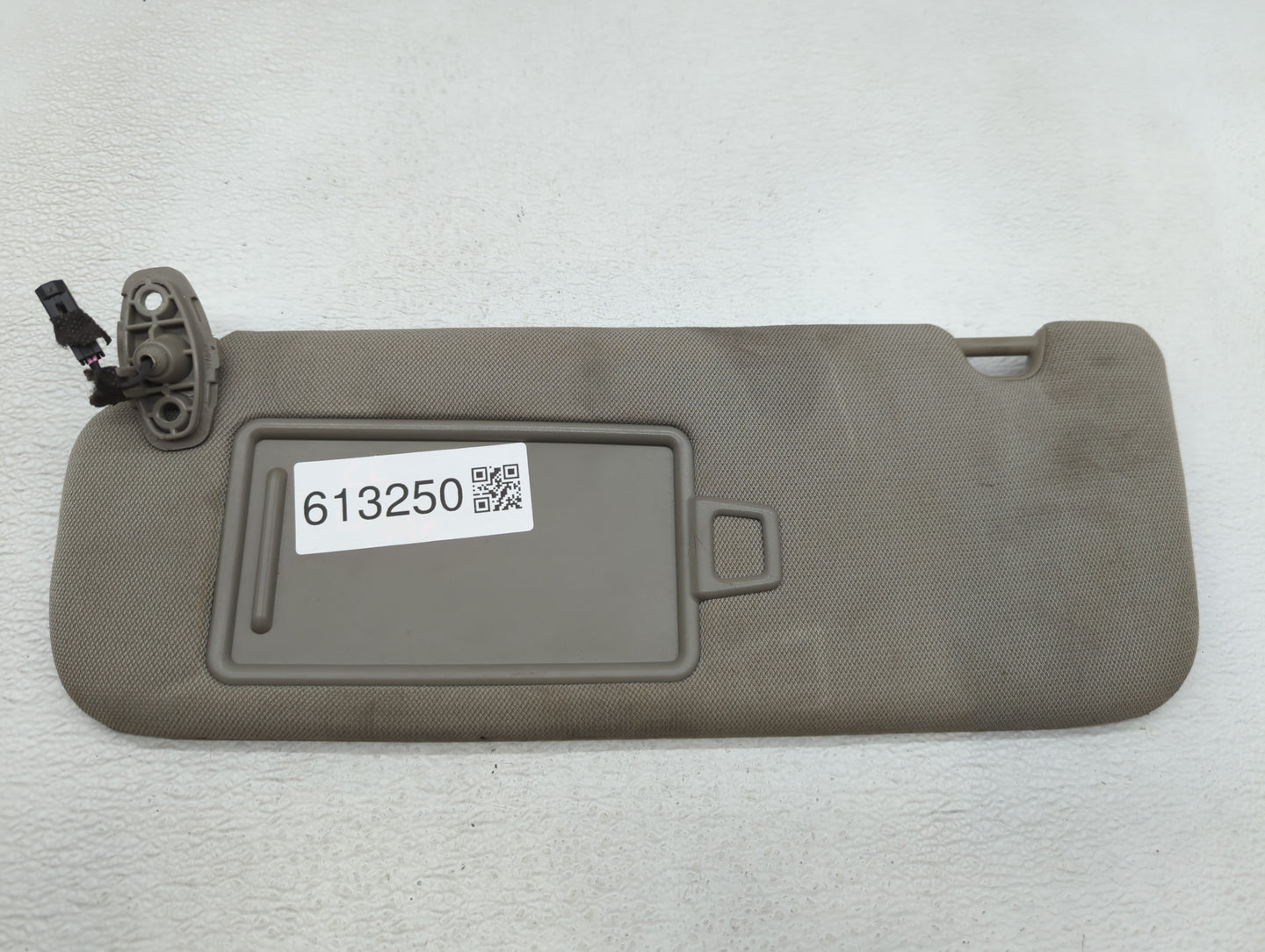 2015-2020 Kia Sedona Sun Visor Shade Replacement Passenger Right Mirror Fits Fits 2015 2016 2017 2018 2019 2020 OEM Used Aut