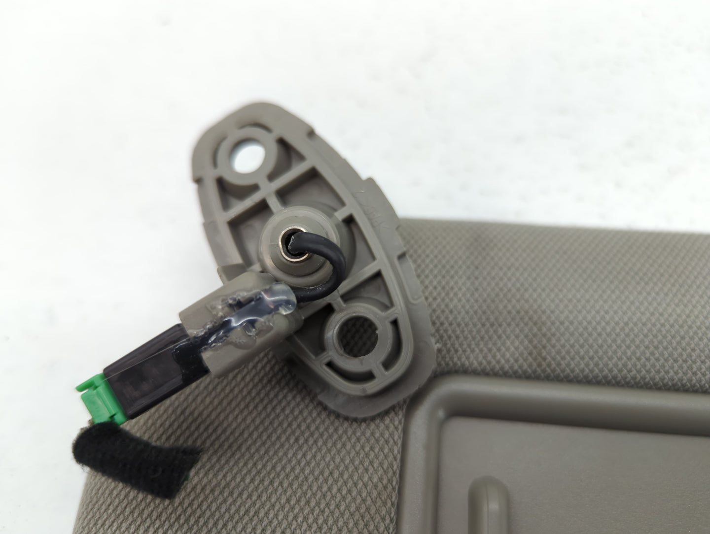 2015-2020 Kia Sedona Sun Visor Shade Replacement Driver Left Mirror Fits Fits 2015 2016 2017 2018 2019 2020 OEM Used Auto Pa