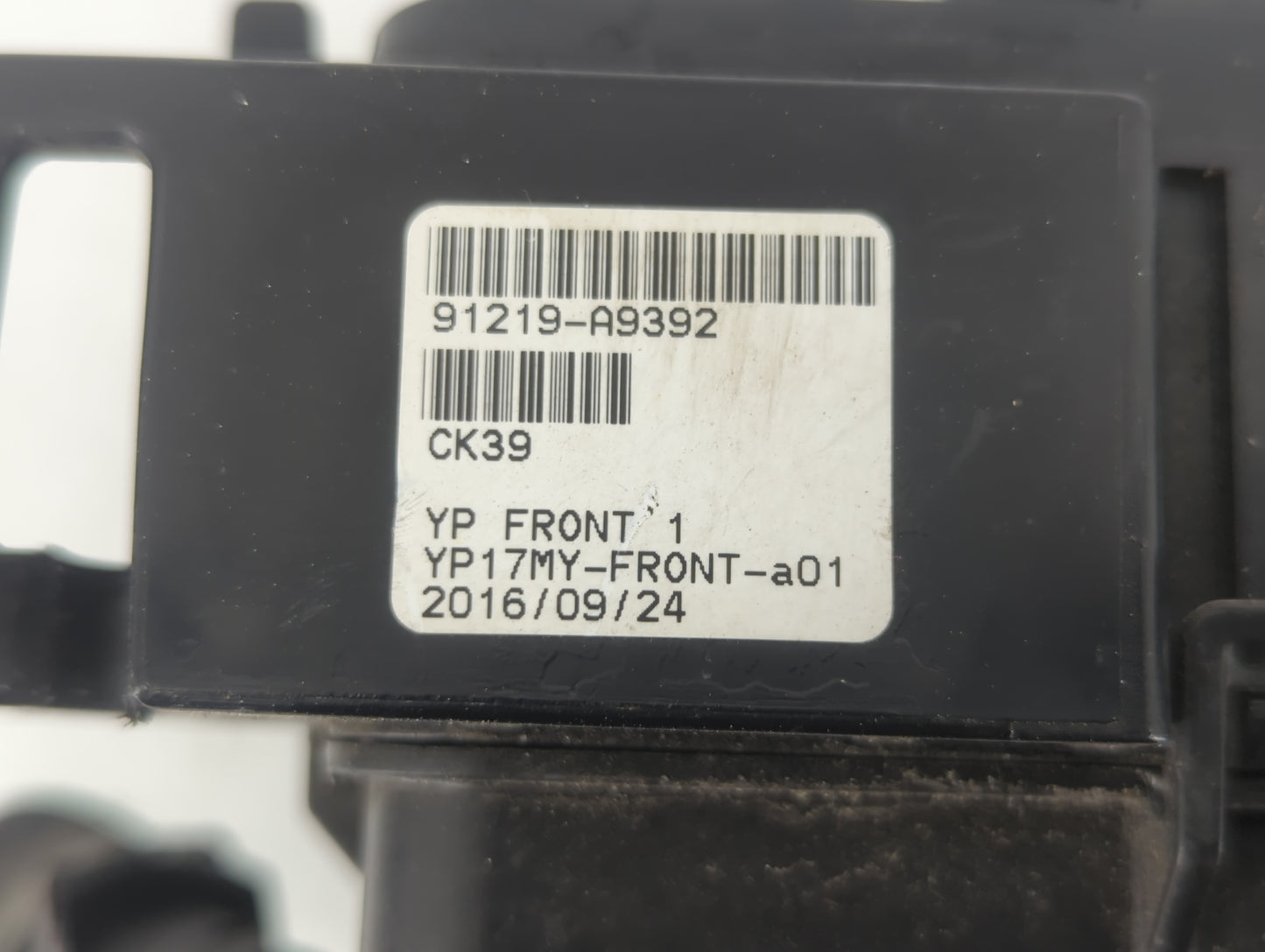 2015-2018 Kia Sedona Fusebox Fuse Box Panel Relay Module P/N:91219-A9392 Fits Fits 2015 2016 2017 2018 OEM Used Auto Parts -