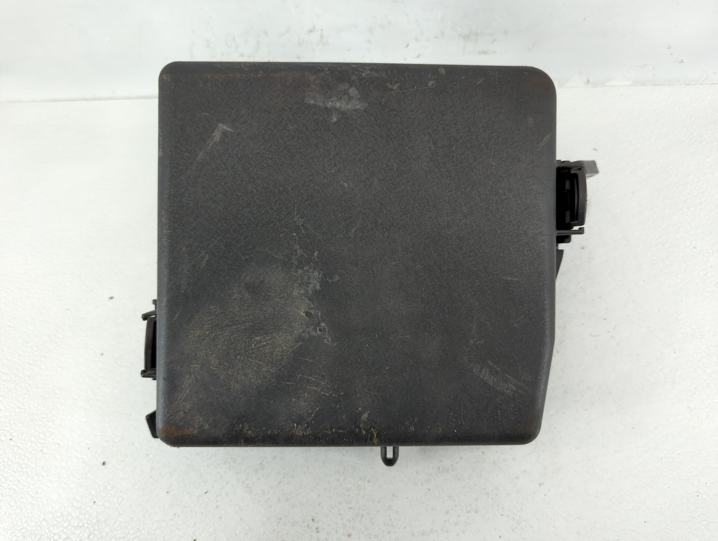 2015-2018 Kia Sedona Fusebox Fuse Box Panel Relay Module P/N:91219-A9392 Fits Fits 2015 2016 2017 2018 OEM Used Auto Parts -
