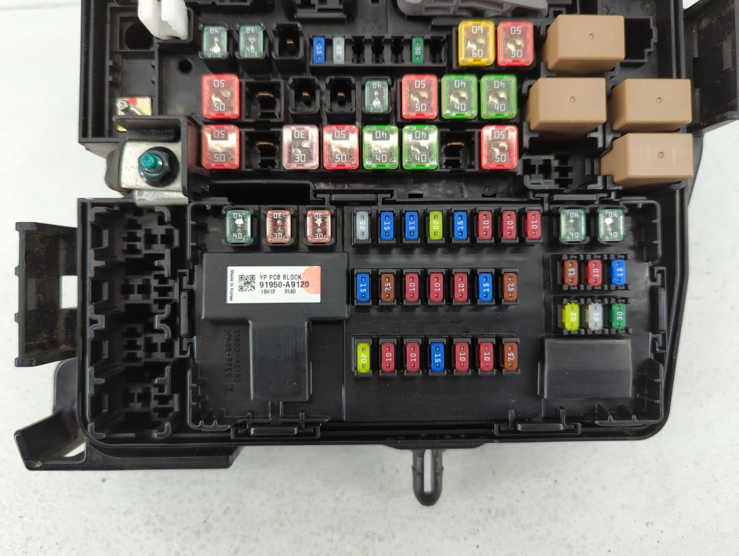 2015-2018 Kia Sedona Fusebox Fuse Box Panel Relay Module P/N:91219-A9392 Fits Fits 2015 2016 2017 2018 OEM Used Auto Parts -