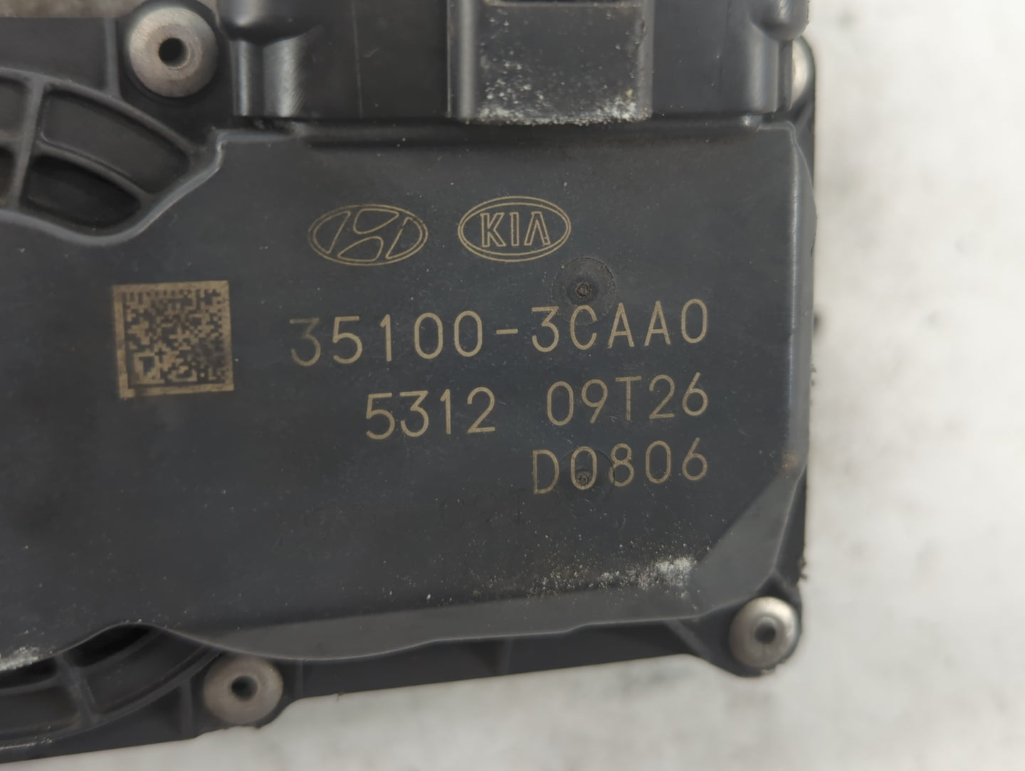 2015-2018 Kia Sedona Throttle Body P/N:D0806 5312 09T26, 35100-3CAA0 Fits Fits 2012 2013 2014 2015 2016 2017 2018 OEM Used A