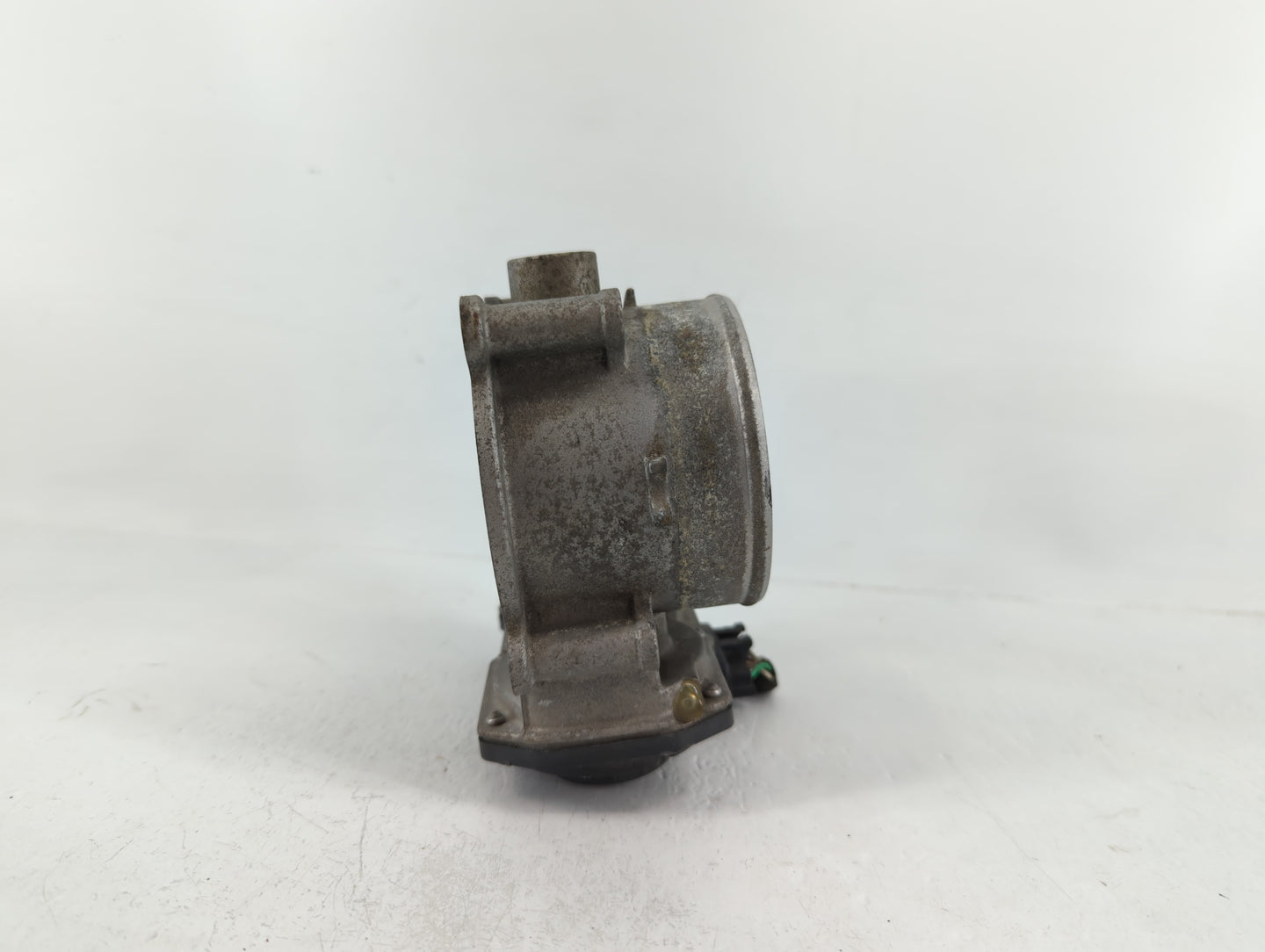 2015-2018 Kia Sedona Throttle Body P/N:35100-3CAA0 Fits Fits 2012 2013 2014 2015 2016 2017 2018 OEM Used Auto Parts - Oemuse