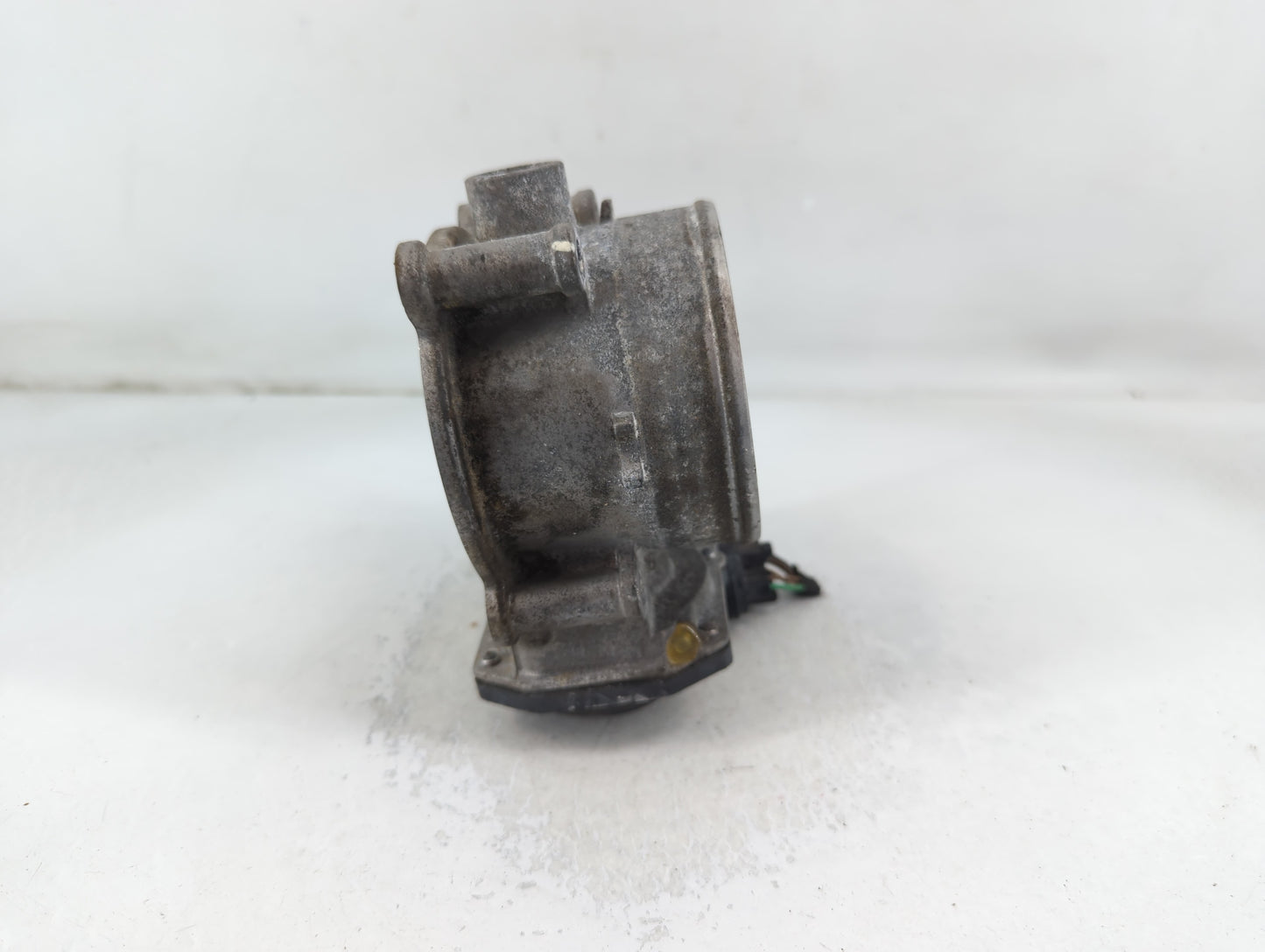 2015-2018 Kia Sedona Throttle Body P/N:35100-3CAA0 Fits Fits 2012 2013 2014 2015 2016 2017 2018 OEM Used Auto Parts - Oemuse