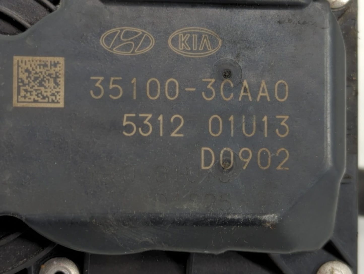 2015-2018 Kia Sedona Throttle Body P/N:35100-3CAA0 Fits Fits 2012 2013 2014 2015 2016 2017 2018 OEM Used Auto Parts - Oemuse