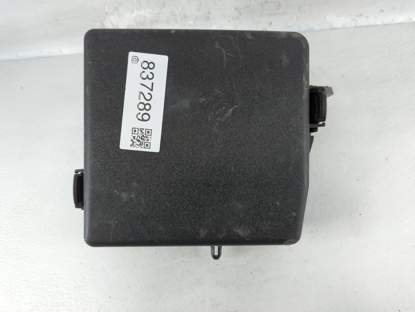 2015-2018 Kia Sedona Fusebox Fuse Box Panel Relay Module P/N:91219 A9392 Fits Fits 2015 2016 2017 2018 OEM Used Auto Parts -