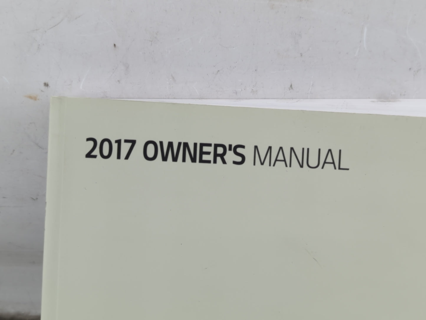 2017 Kia Sorento Owners Manual Book Guide P/N:HXG5-EU6DG OEM Used Auto Parts - Oemusedautoparts1.com