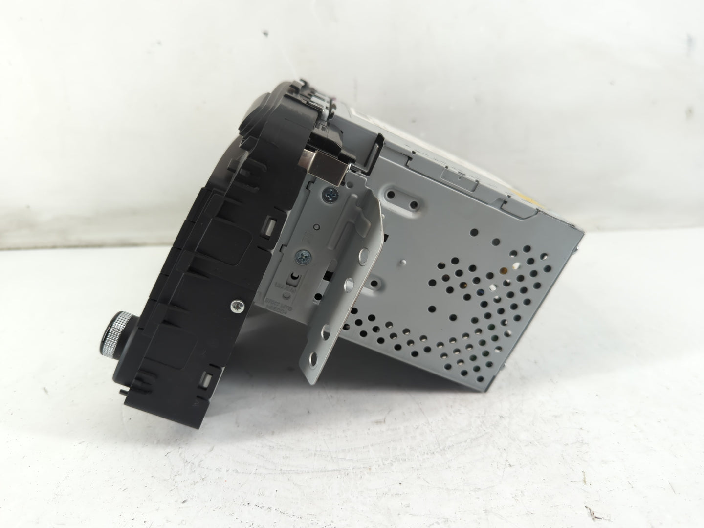 2016-2018 Kia Sorento Radio AM FM Cd Player Receiver Replacement P/N:96180-C6000WK Fits Fits 2016 2017 2018 OEM Used Auto Pa