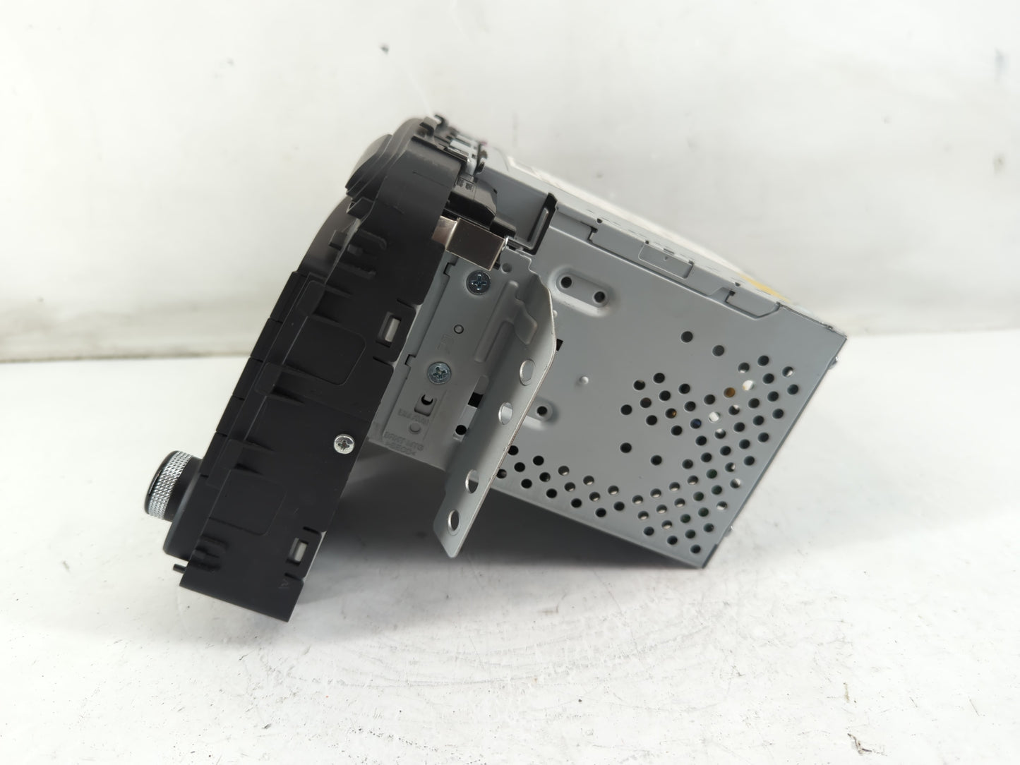 2016-2018 Kia Sorento Radio AM FM Cd Player Receiver Replacement P/N:96180-C6000WK Fits Fits 2016 2017 2018 OEM Used Auto Pa