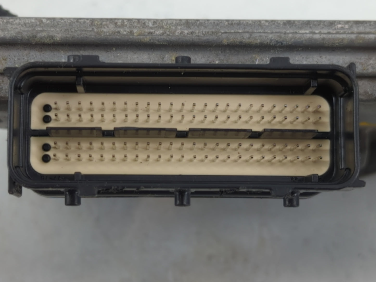 2016-2018 Kia Sorento PCM Engine Control Computer ECU ECM PCU OEM P/N:39111-33CWN1 Fits Fits 2016 2017 2018 OEM Used Auto Pa