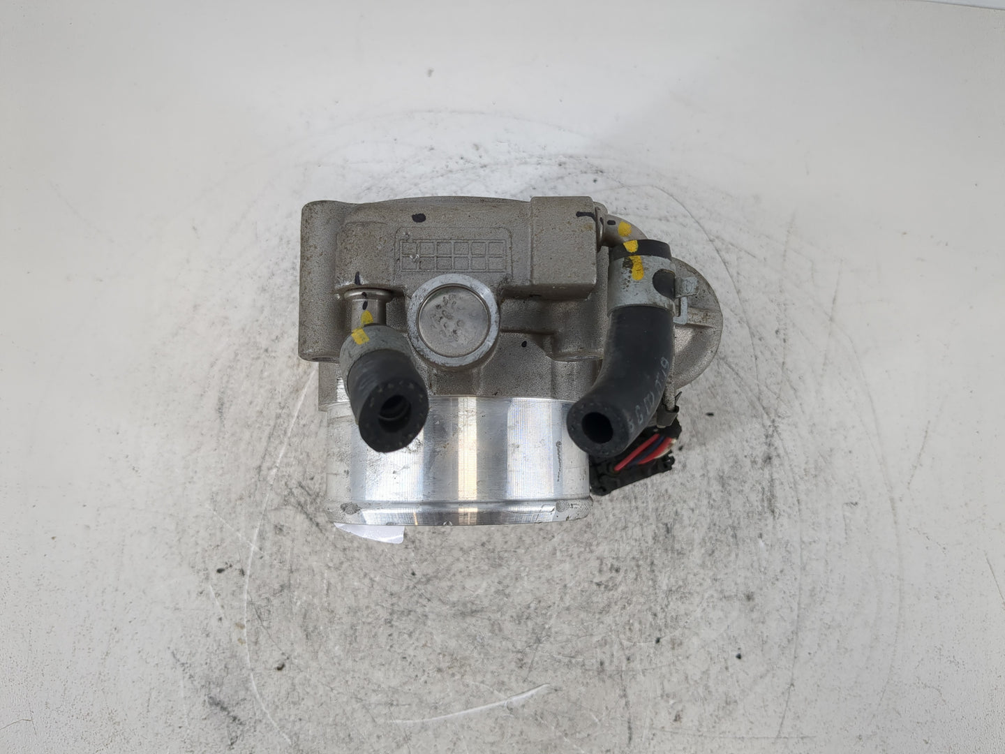 2016-2020 Kia Sorento Throttle Body P/N:35100-2G600 Fits Fits 2015 2016 2017 2018 2019 2020 2021 OEM Used Auto Parts - Oemus