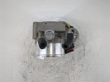 2016-2020 Kia Sorento Throttle Body P/N:35100-2G600 Fits Fits 2015 2016 2017 2018 2019 2020 2021 OEM Used Auto Parts