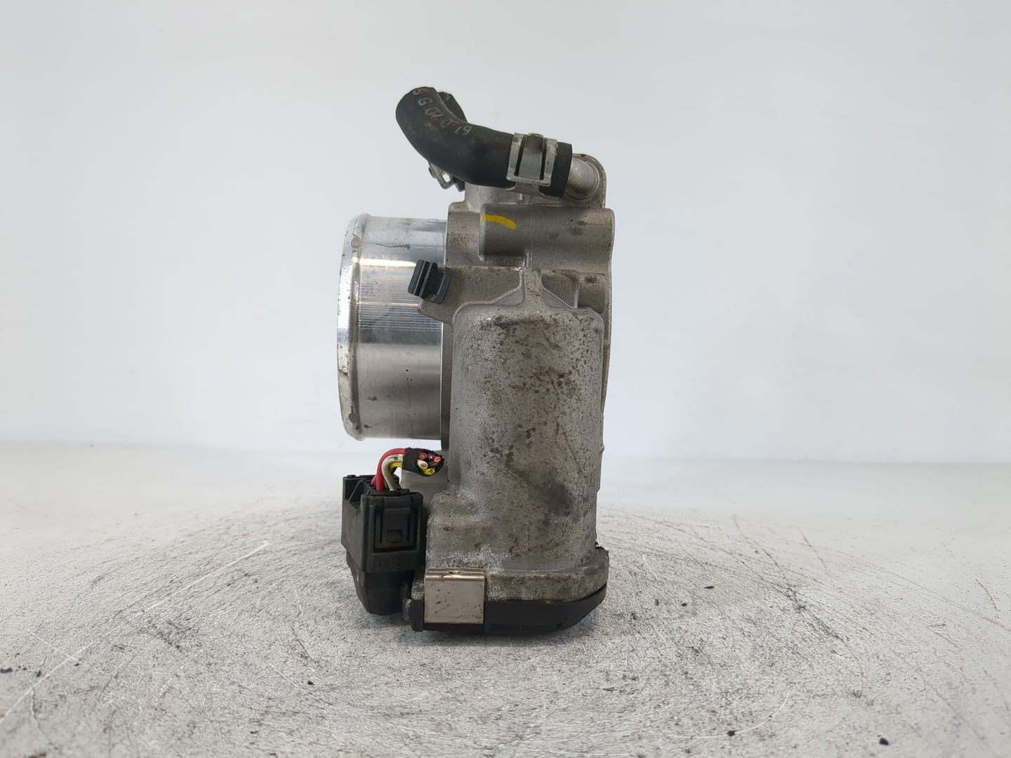 2016-2020 Kia Sorento Throttle Body P/N:35100-2G600 Fits Fits 2015 2016 2017 2018 2019 2020 2021 OEM Used Auto Parts - Oemus