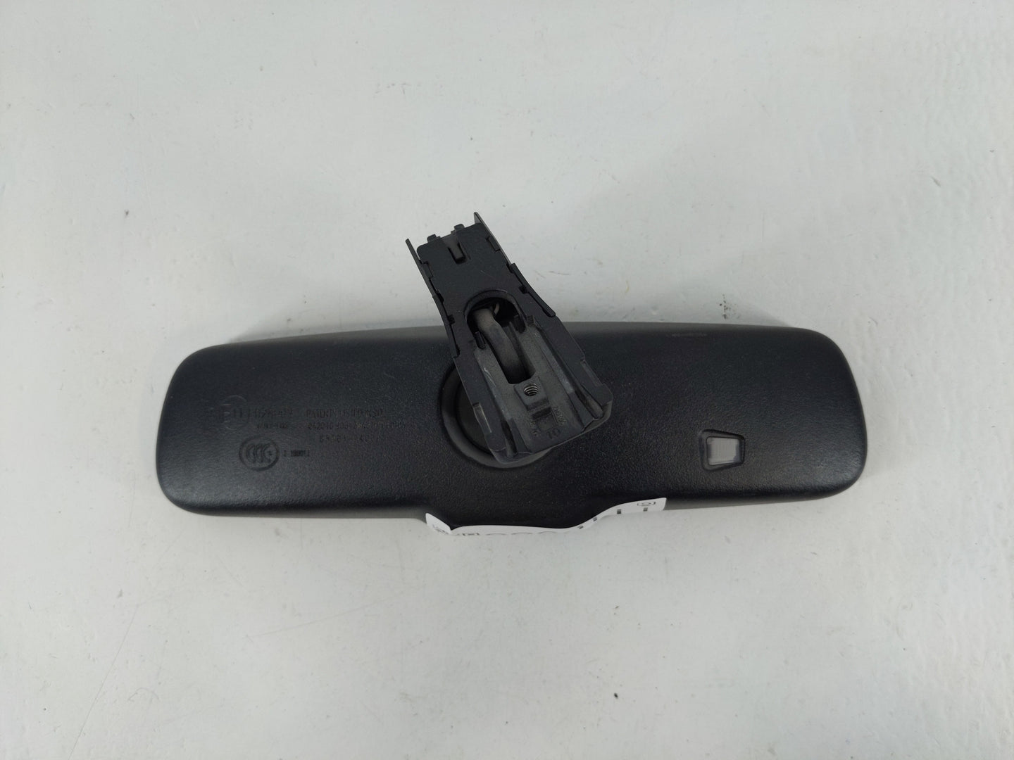 2011-2020 Kia Sorento Interior Rear View Mirror Replacement OEM P/N:E11028009 Fits OEM Used Auto Parts - Oemusedautoparts1.c