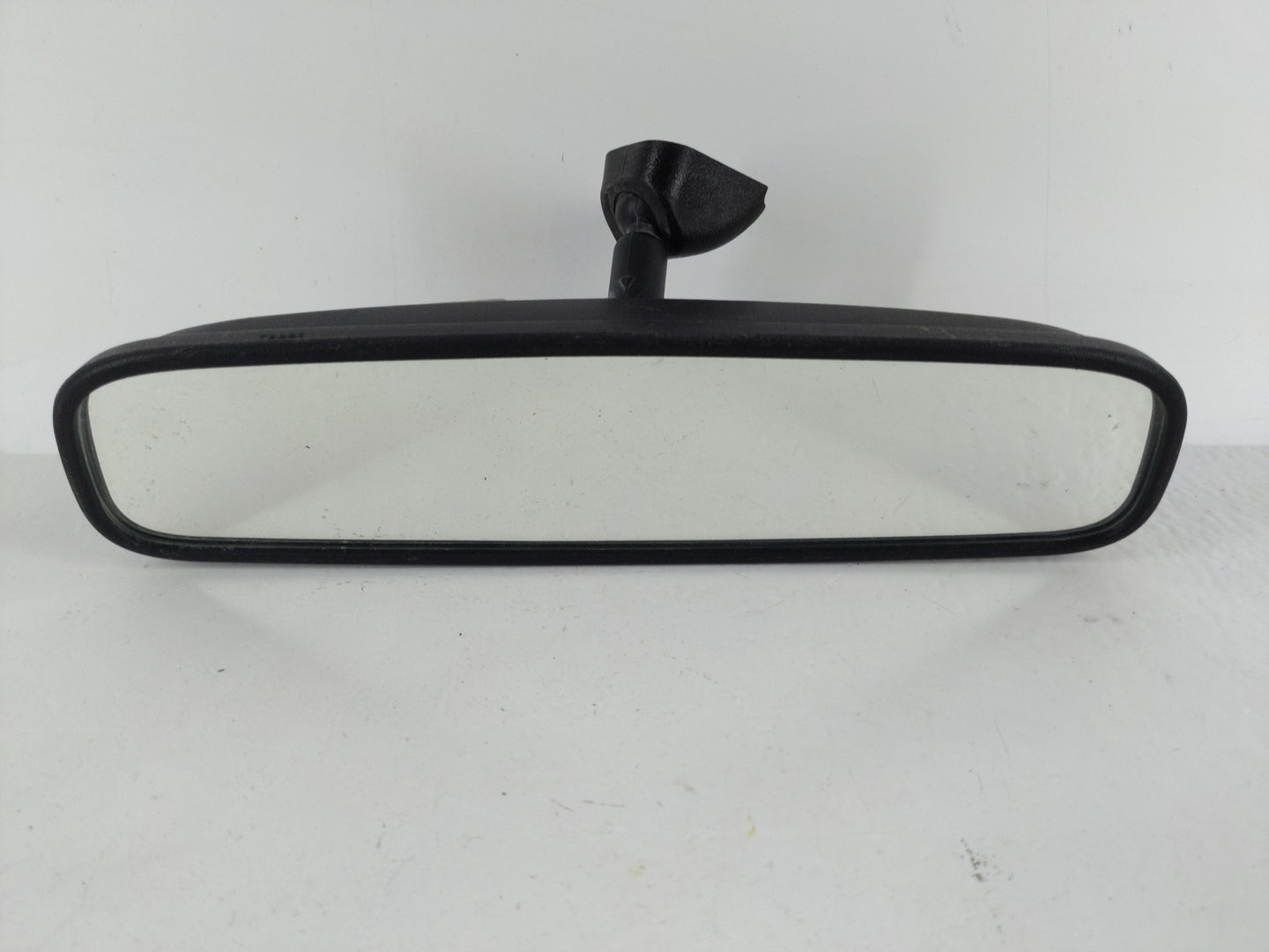 2011-2020 Kia Sorento Interior Rear View Mirror Replacement OEM P/N:E4012143 Fits OEM Used Auto Parts - Oemusedautoparts1.co