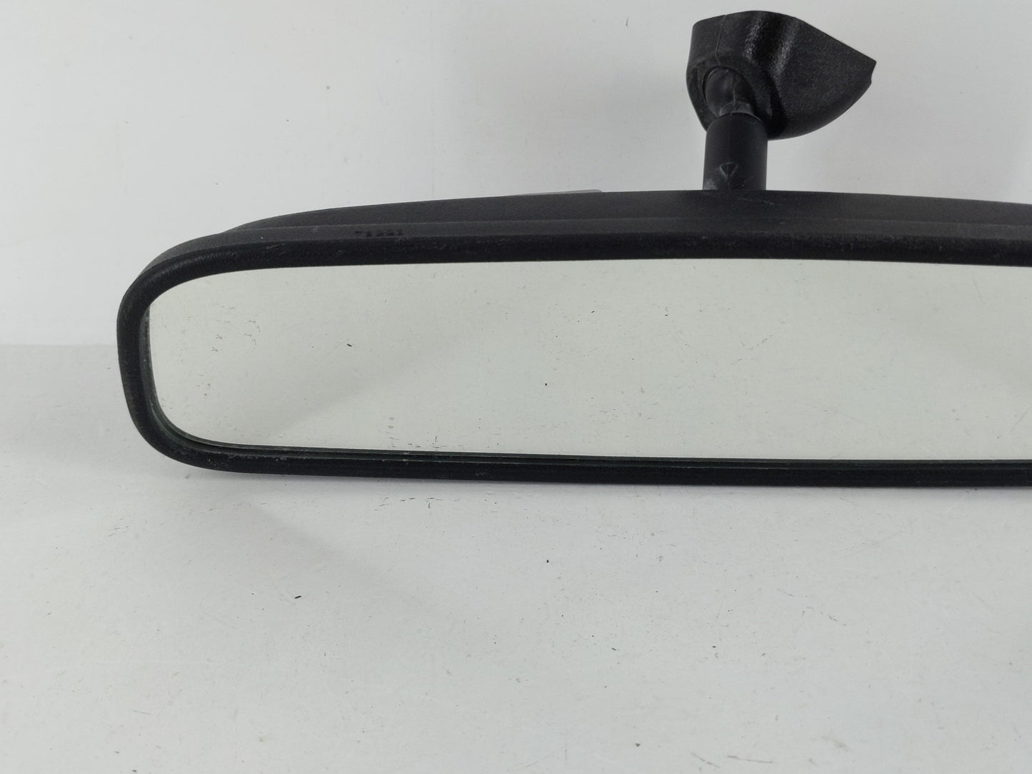 2011-2020 Kia Sorento Interior Rear View Mirror Replacement OEM P/N:E4012143 Fits OEM Used Auto Parts - Oemusedautoparts1.co