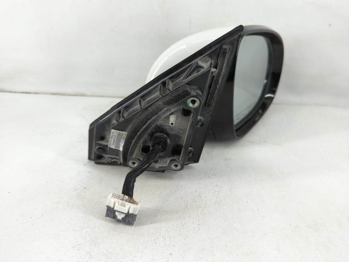 2016-2020 Kia Sorento Passenger Side View Mirror - Right Door Mirror OEM Used - Oemusedautoparts1.com