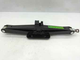 compare product 2017 Kia Sorento Spare Scissor Car Jack 1112477