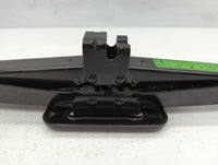 2017 Kia Sorento Spare Scissor Car Jack 1112477 - Oemusedautoparts1.com