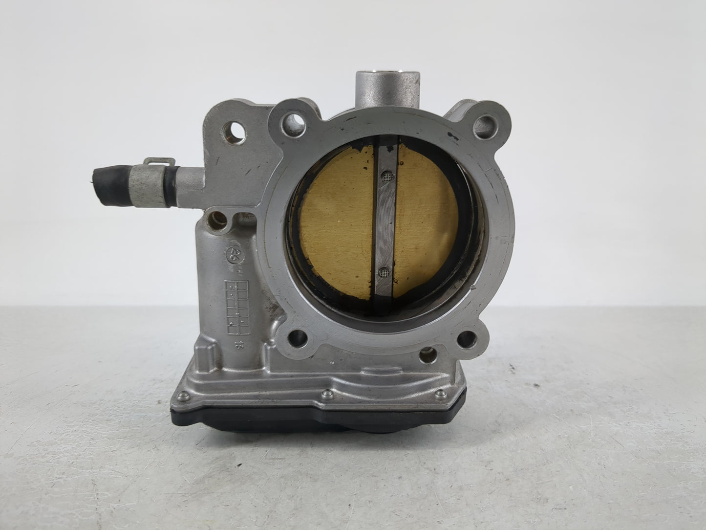 2014-2018 Kia Sorento Throttle Body P/N:35100-3CAA0 Fits Fits 2012 2013 2014 2015 2016 2017 2018 OEM Used Auto Parts - Oemus