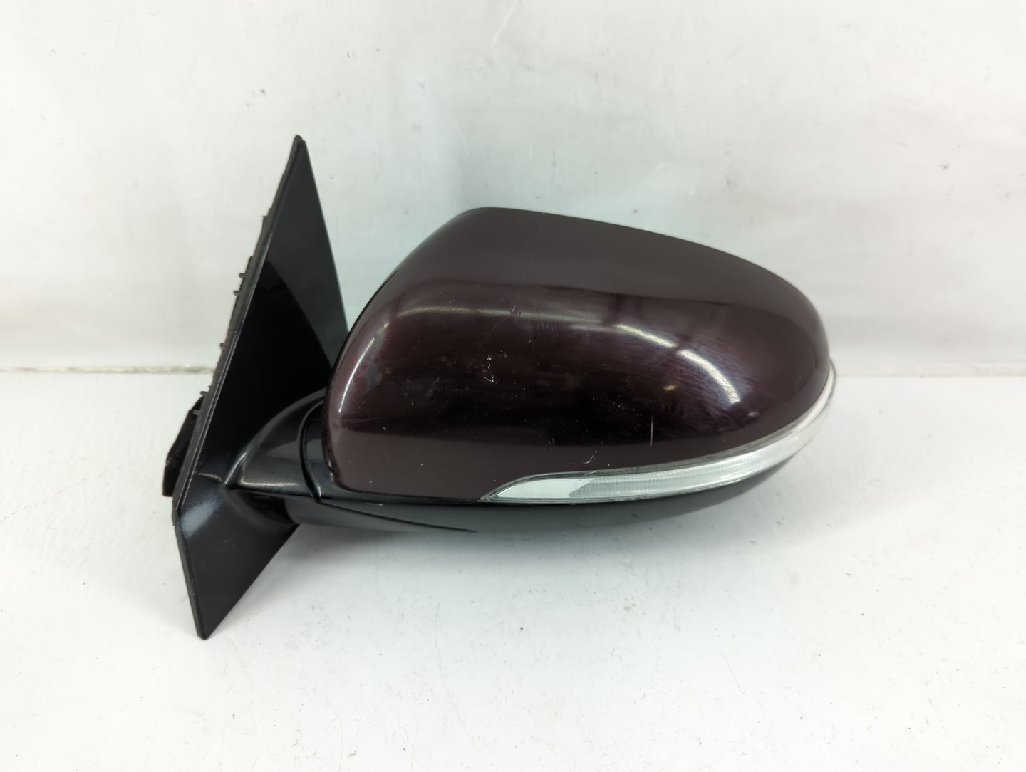 2016-2020 Kia Sorento Driver Side View Mirror - Left Door Mirror OEM Used - Oemusedautoparts1.com