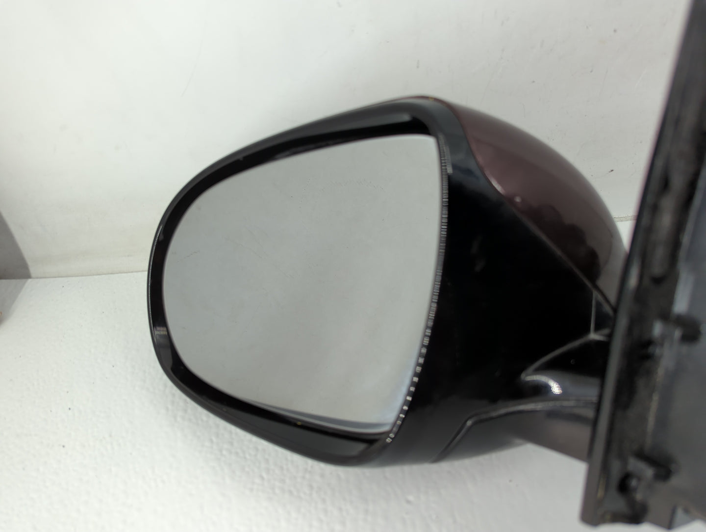 2016-2020 Kia Sorento Driver Side View Mirror - Left Door Mirror OEM Used - Oemusedautoparts1.com