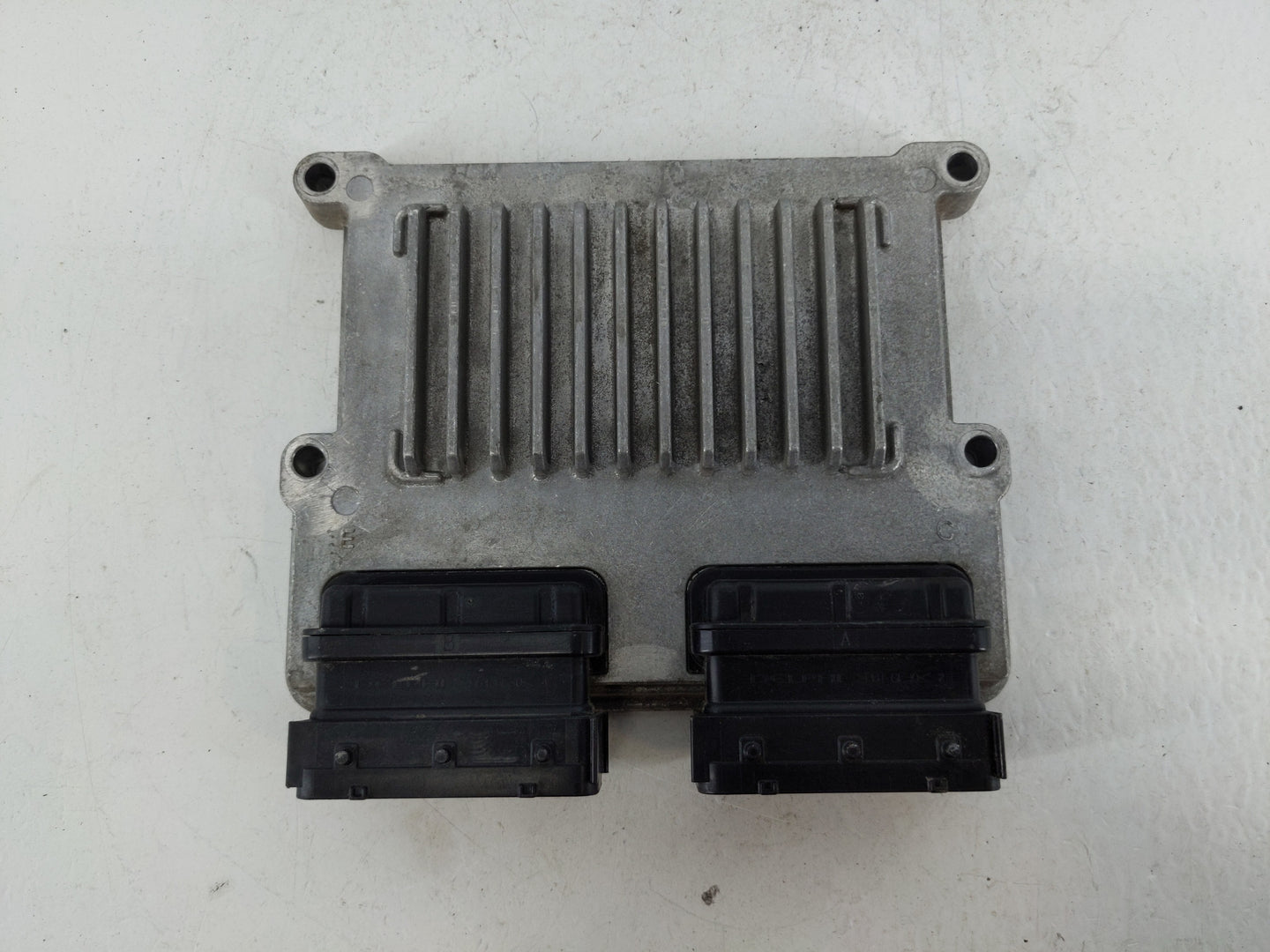 2016-2017 Kia Sorento PCM Engine Control Computer ECU ECM PCU OEM P/N:39101-3CWN1 39101-3CWN0 Fits Fits 2016 2017 OEM Used A
