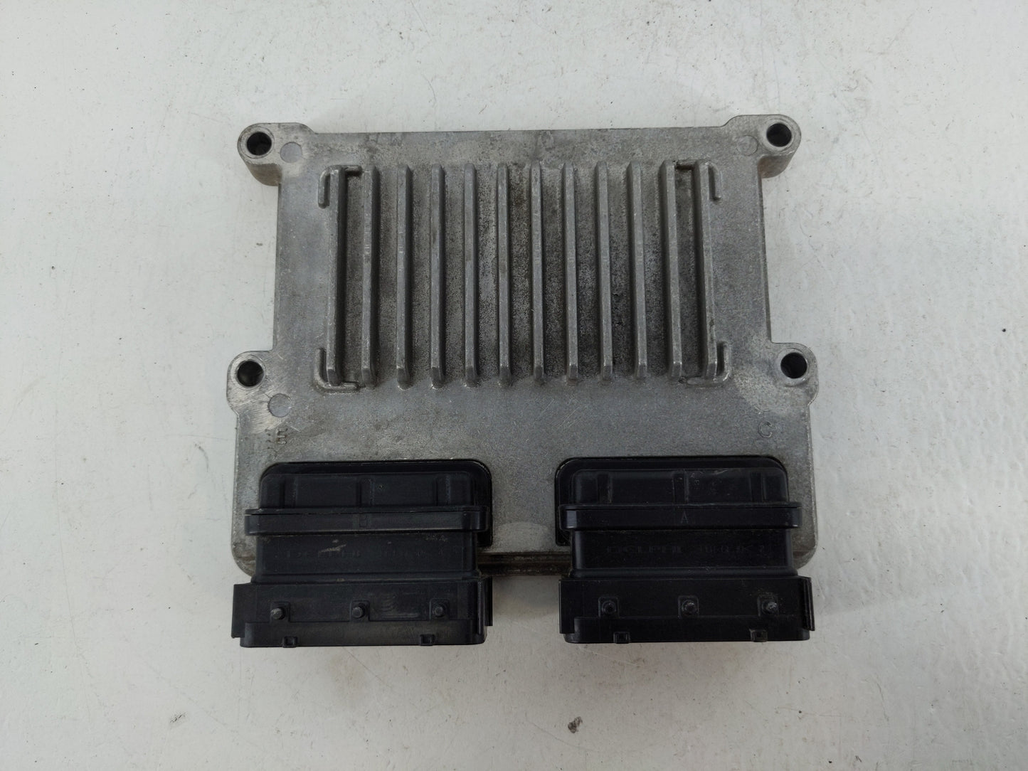 2016-2017 Kia Sorento PCM Engine Control Computer ECU ECM PCU OEM P/N:39101-3CWN1 39101-3CWN0 Fits Fits 2016 2017 OEM Used A