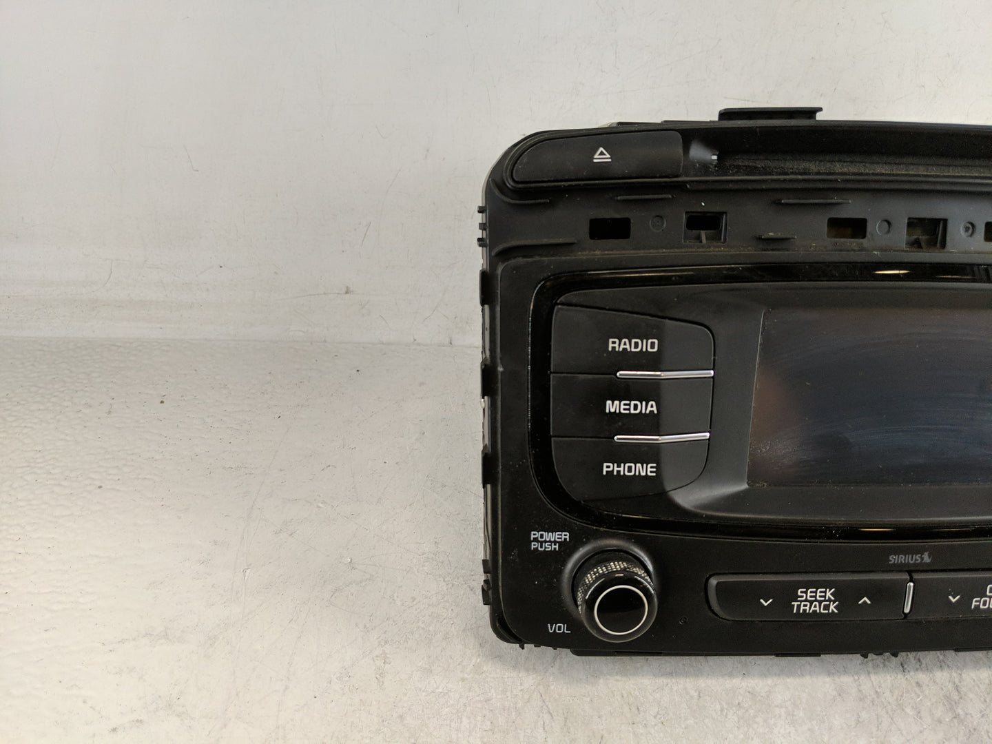 2016-2018 Kia Sorento Radio AM FM Cd Player Receiver Replacement P/N:96160-C6000WK Fits Fits 2016 2017 2018 OEM Used Auto Pa