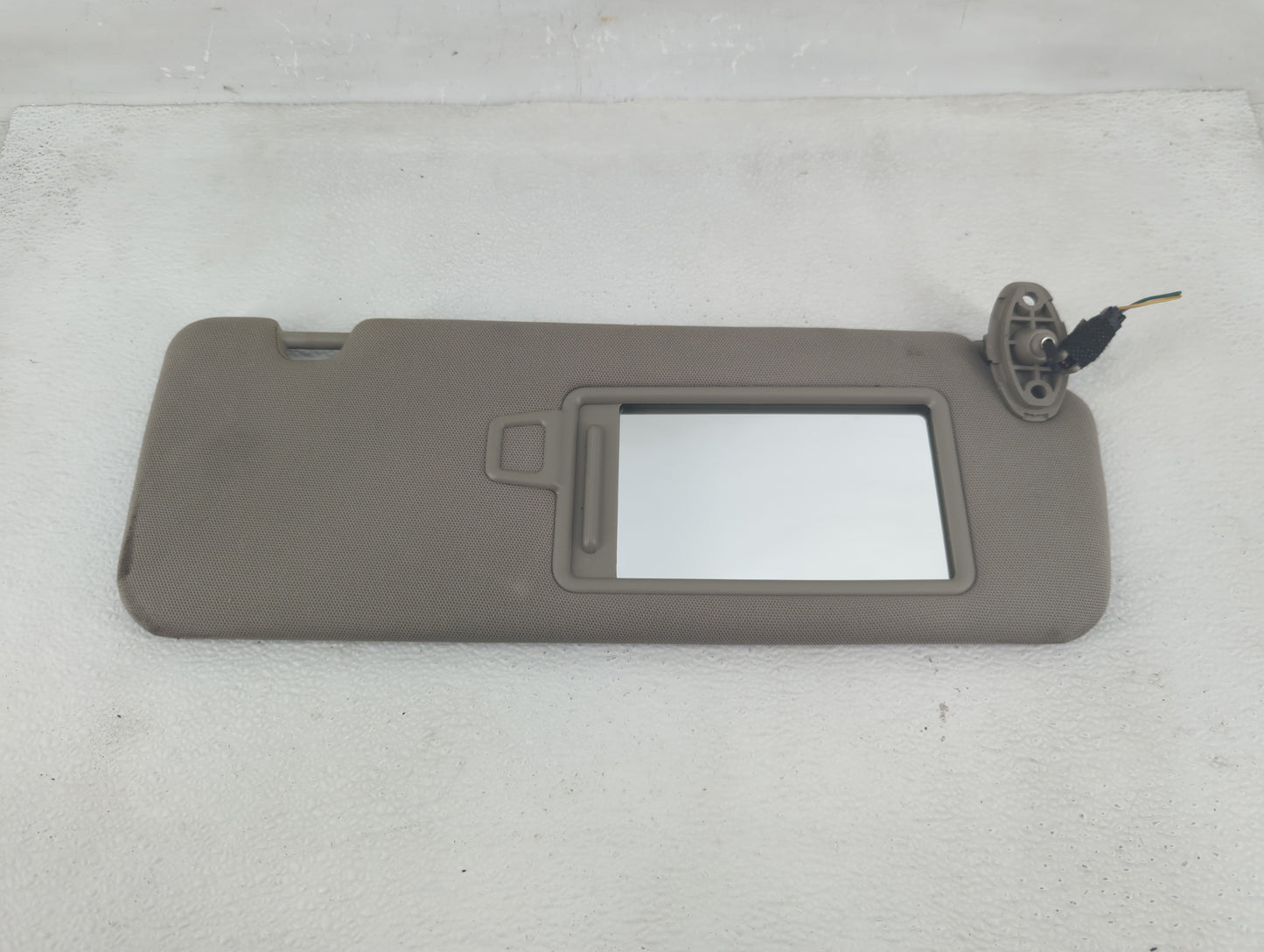 2016-2020 Kia Sorento Sun Visor Shade Replacement Passenger Right Mirror Fits Fits 2016 2017 2018 2019 2020 OEM Used Auto Pa