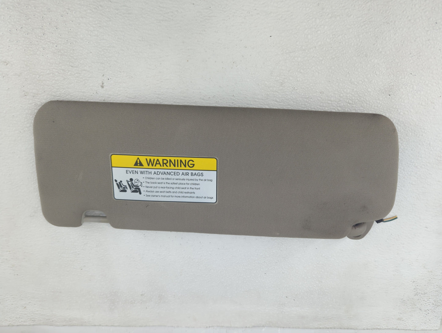 2016-2020 Kia Sorento Sun Visor Shade Replacement Passenger Right Mirror Fits Fits 2016 2017 2018 2019 2020 OEM Used Auto Pa
