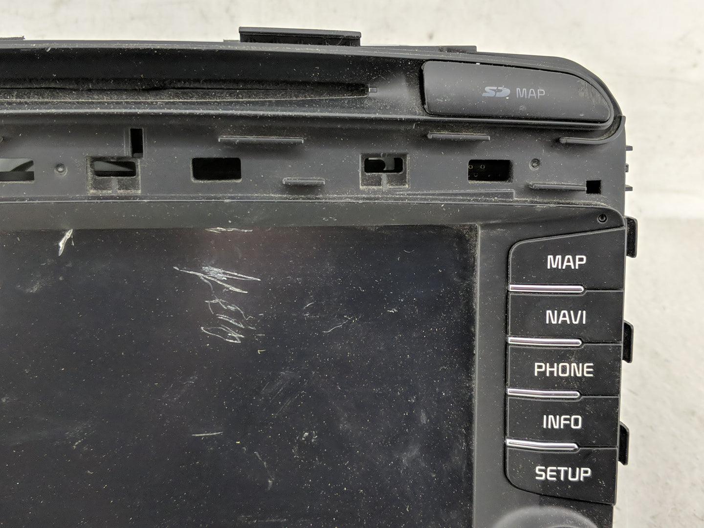 2016-2018 Kia Sorento Radio AM FM Cd Player Receiver Replacement P/N:96560-C6002WK Fits Fits 2016 2017 2018 OEM Used Auto Pa