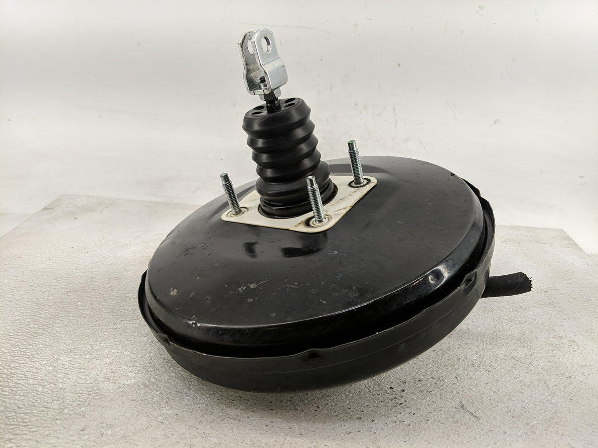 2016-2020 Kia Sorento Power Brake Booster Oem 1313861 - Oemusedautoparts1.com