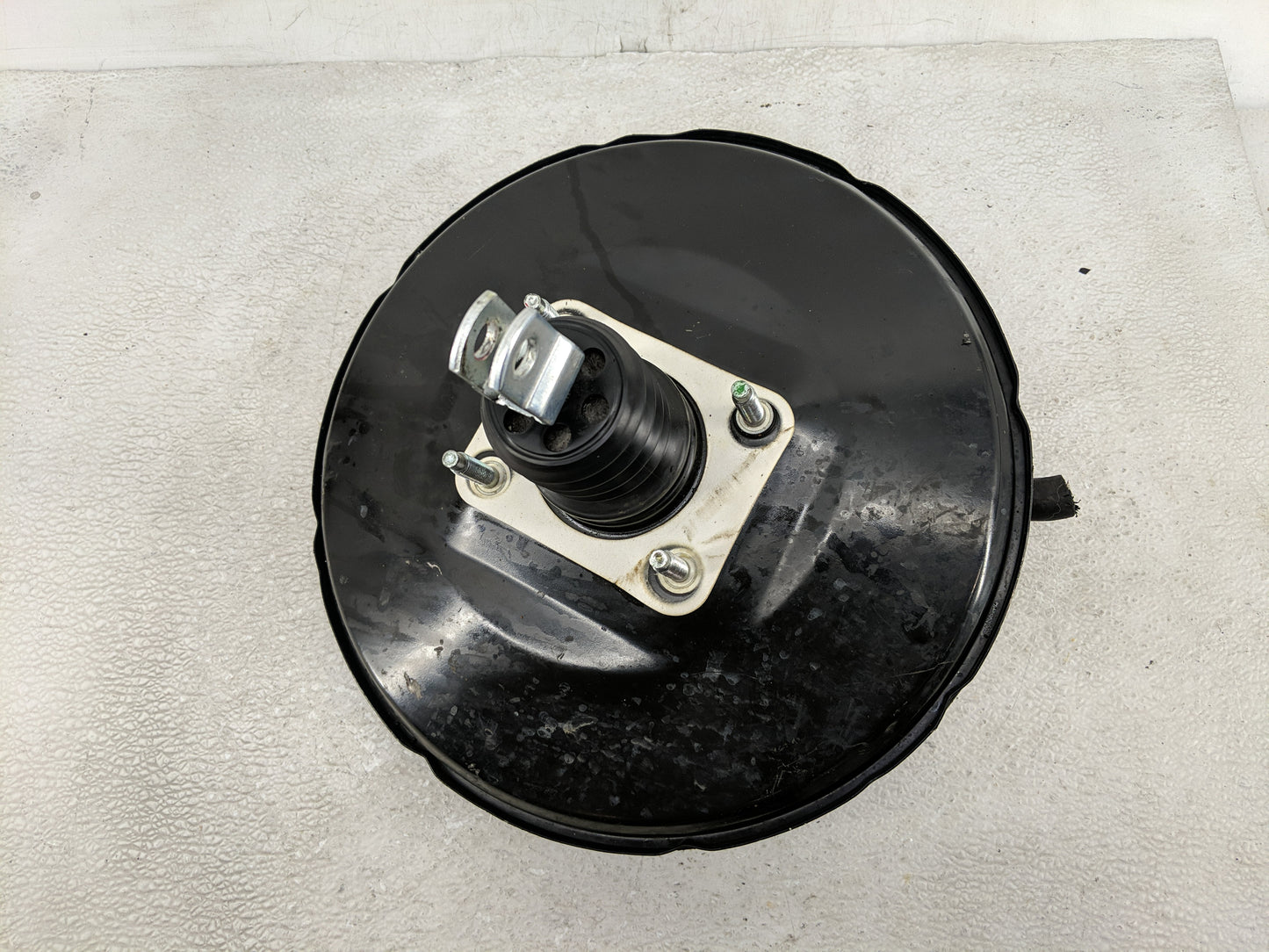 2016-2020 Kia Sorento Power Brake Booster Oem 1313861 - Oemusedautoparts1.com