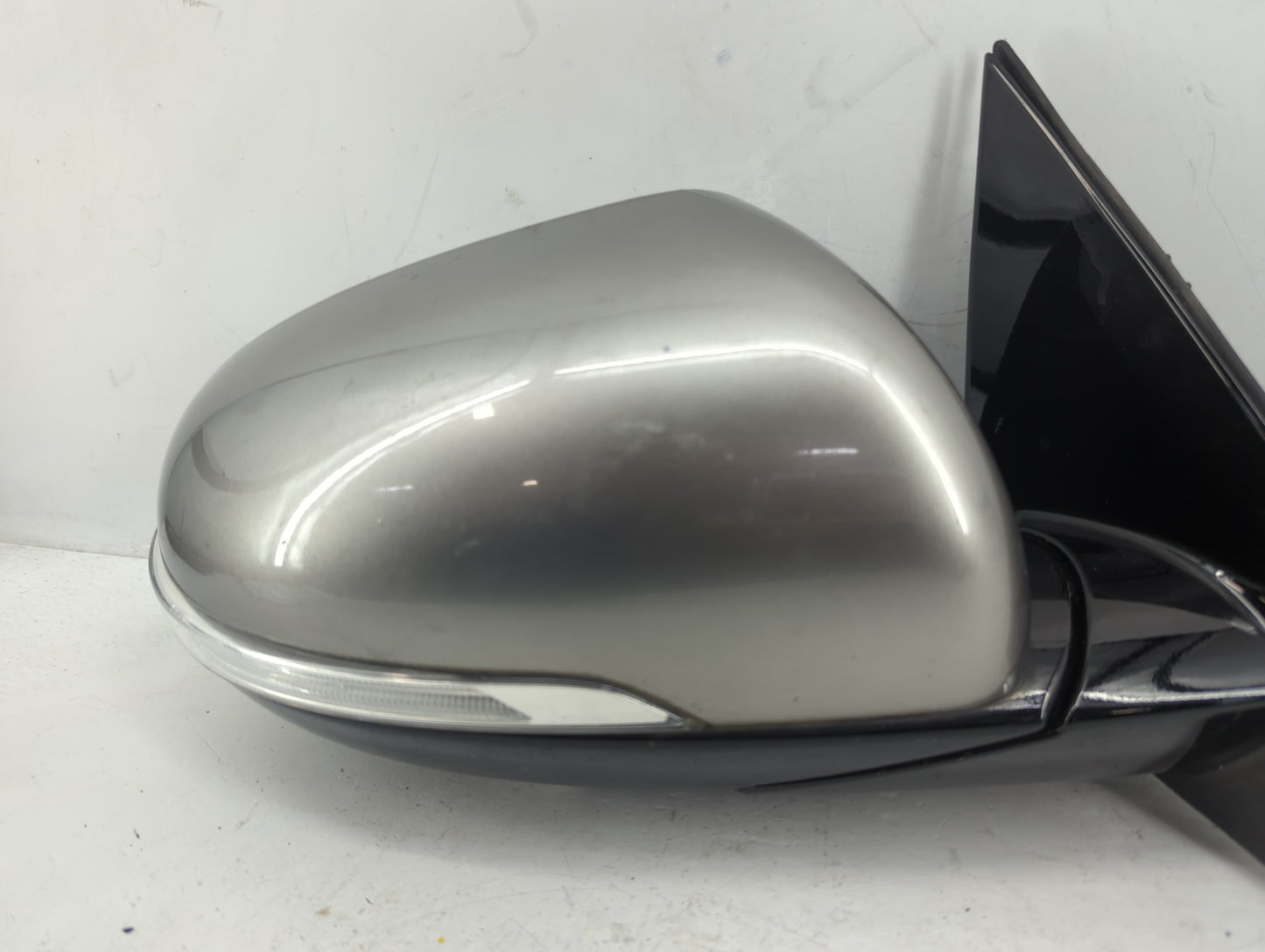 2016-2020 Kia Sorento Passenger Side View Mirror - Right Door Mirror OEM Used - Oemusedautoparts1.com