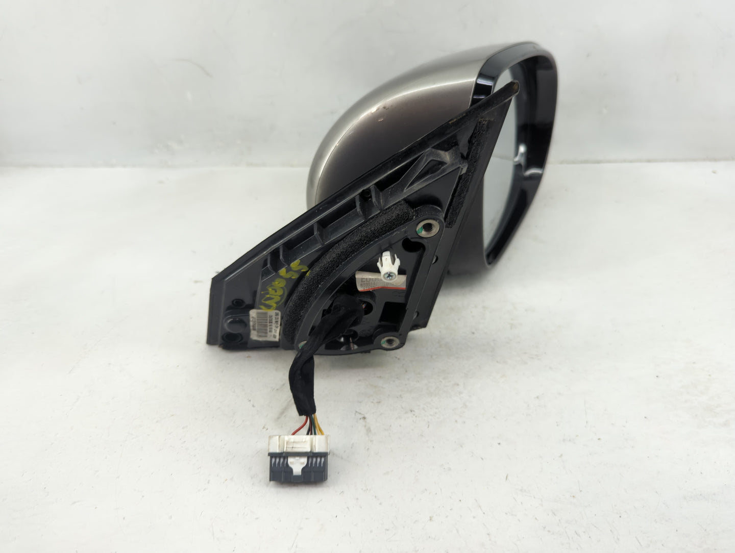 2016-2020 Kia Sorento Passenger Side View Mirror - Right Door Mirror OEM Used - Oemusedautoparts1.com