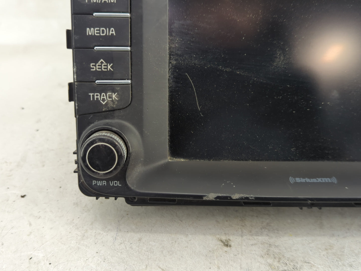 2016-2018 Kia Sorento Radio AM FM Cd Player Receiver Replacement P/N:96160-C6400WK Fits Fits 2016 2017 2018 OEM Used Auto Pa