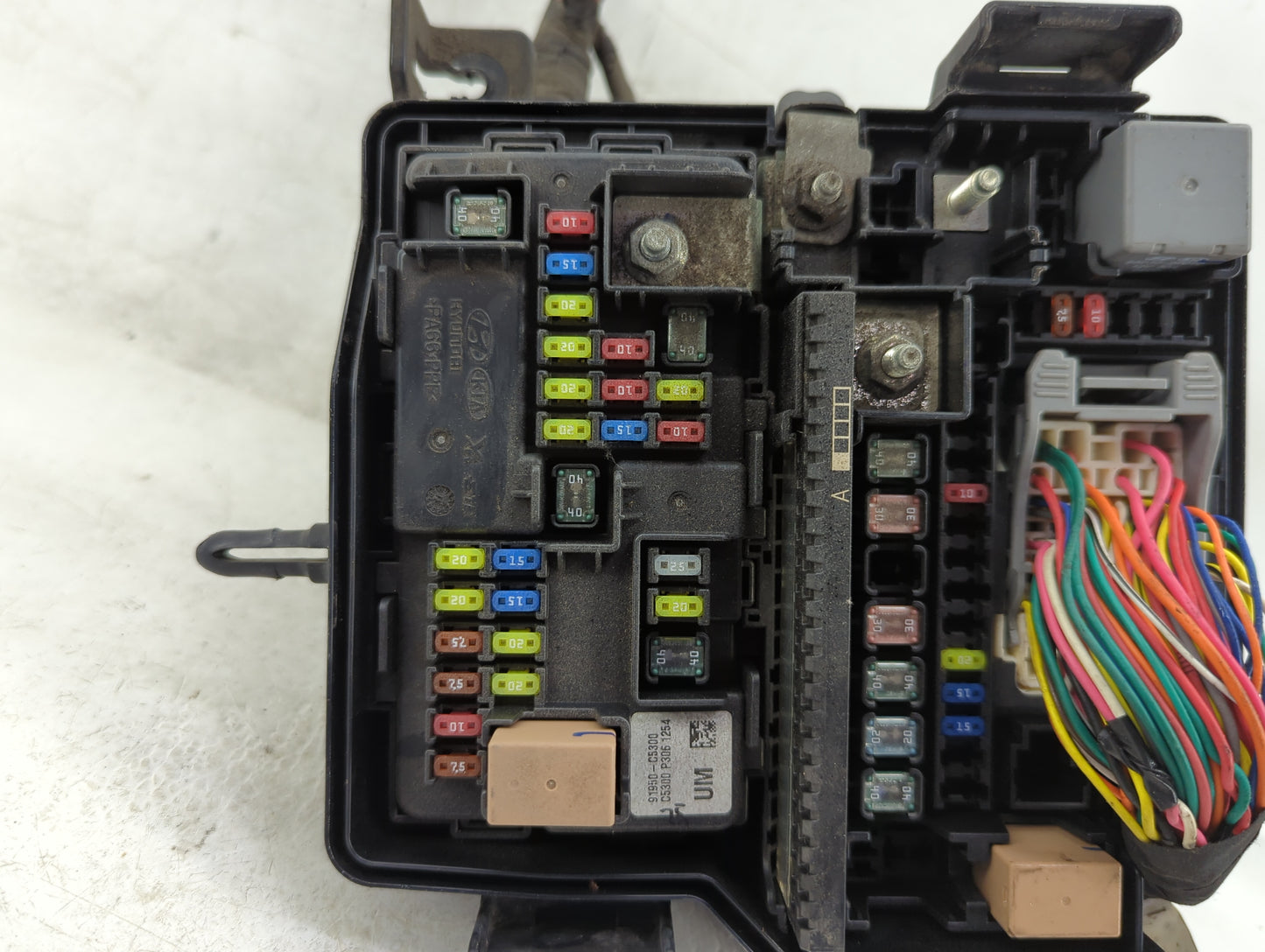 2016-2018 Kia Sorento Fusebox Fuse Box Panel Relay Module P/N:91941-C6020 Fits Fits 2016 2017 2018 OEM Used Auto Parts - Oem