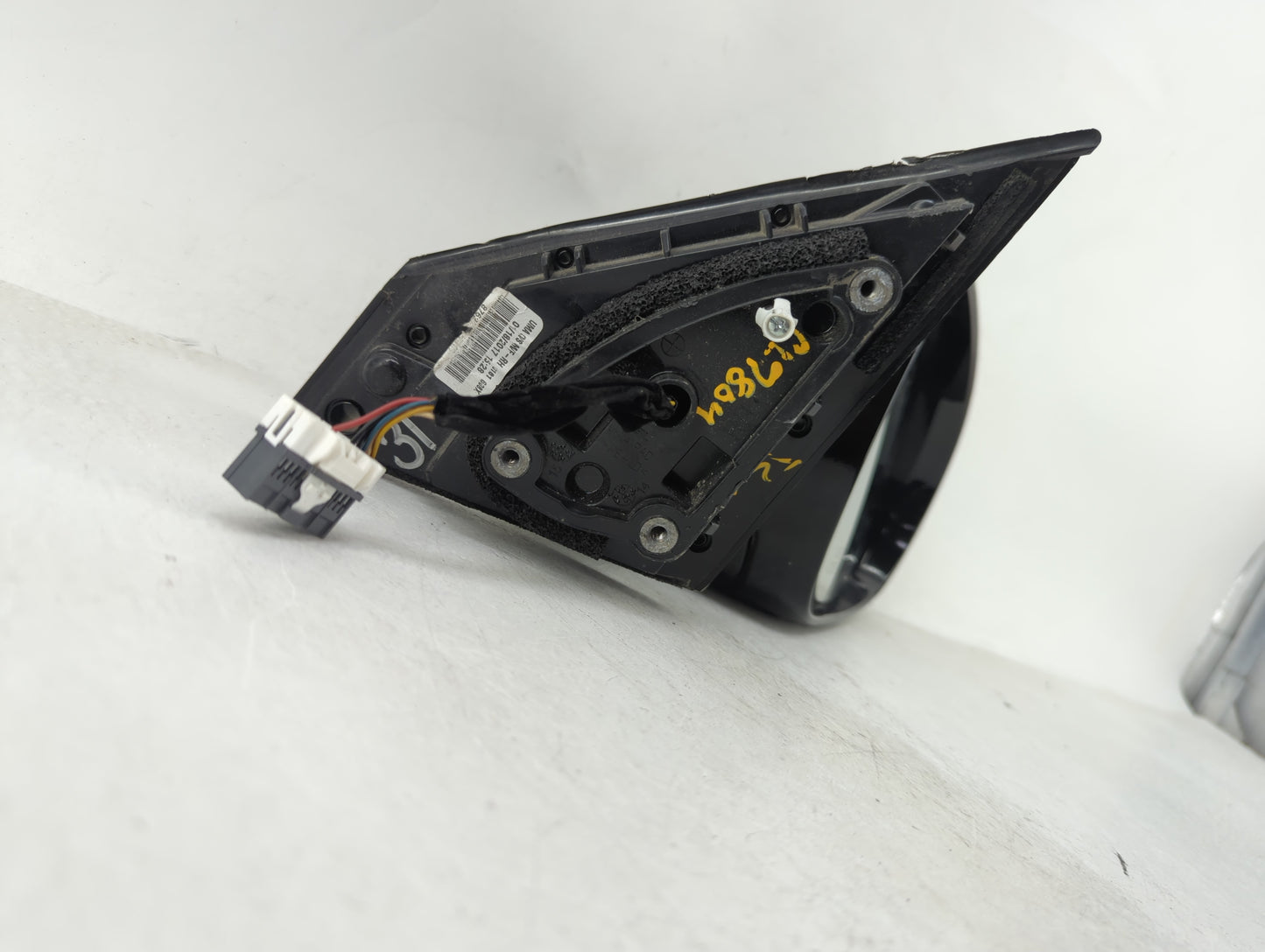 2016-2020 Kia Sorento Passenger Side View Mirror - Right Door Mirror OEM Used - Oemusedautoparts1.com