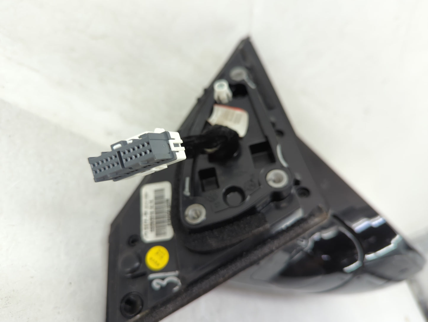 2016-2020 Kia Sorento Passenger Side View Mirror - Right Door Mirror OEM Used - Oemusedautoparts1.com