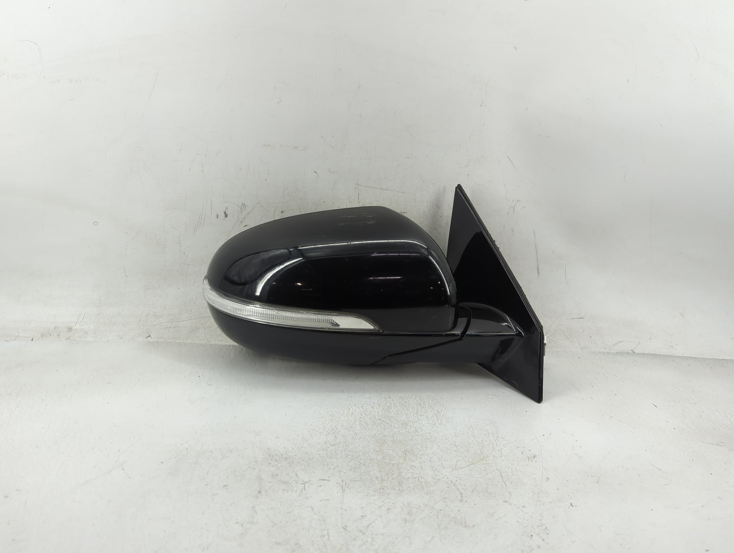 2016-2020 Kia Sorento Passenger Side View Mirror - Right Door Mirror OEM Used - Oemusedautoparts1.com