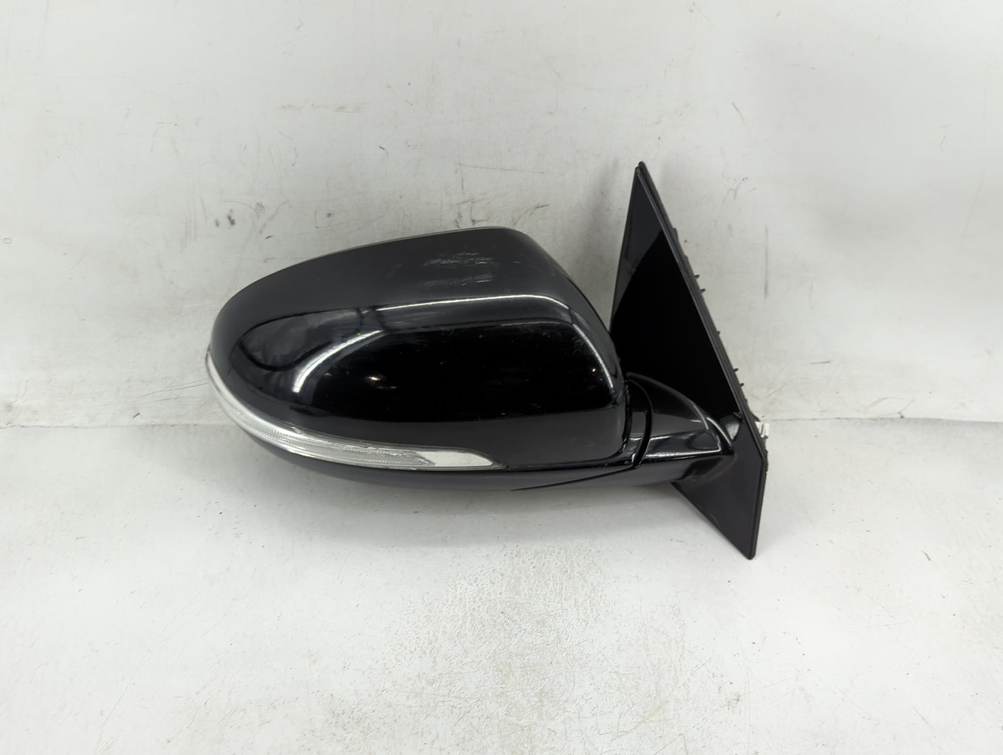 2016-2020 Kia Sorento Passenger Side View Mirror - Right Door Mirror OEM Used - Oemusedautoparts1.com