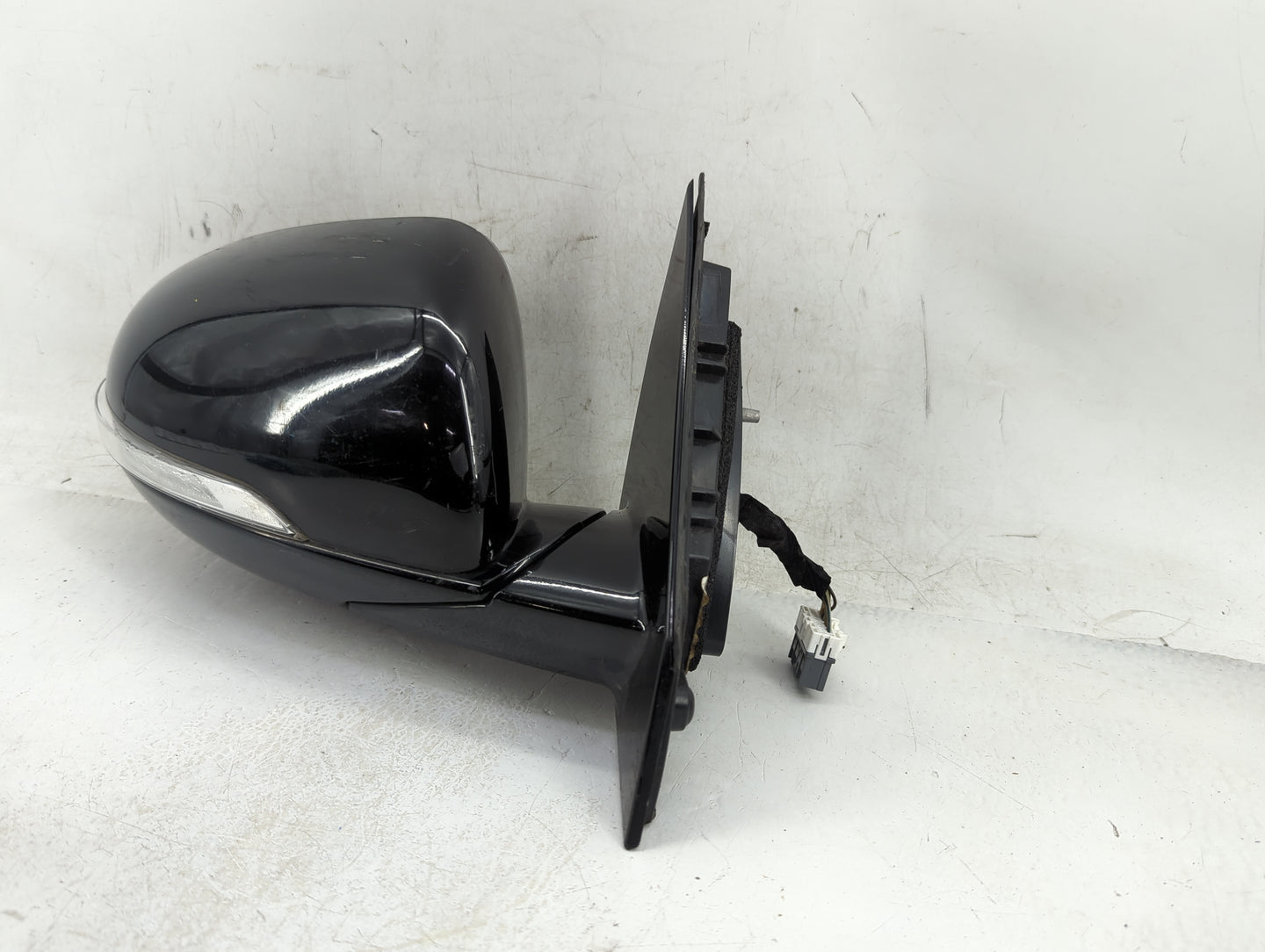 2016-2020 Kia Sorento Passenger Side View Mirror - Right Door Mirror OEM Used - Oemusedautoparts1.com