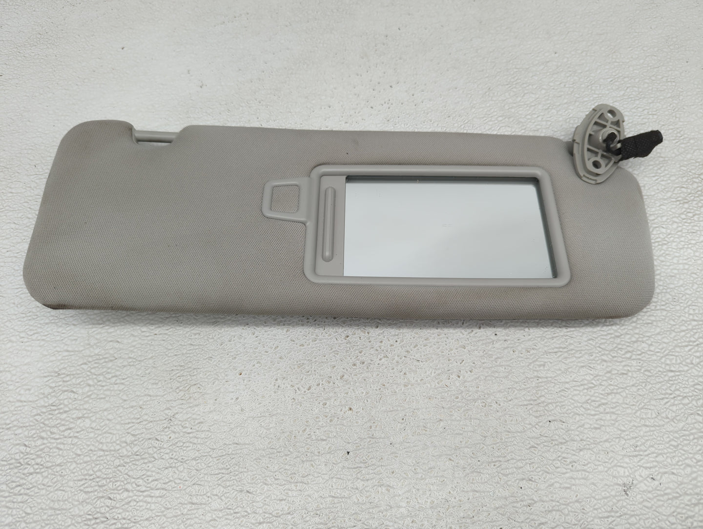 2016-2020 Kia Sorento Sun Visor Shade Replacement Passenger Right Mirror Fits Fits 2016 2017 2018 2019 2020 OEM Used Auto Pa