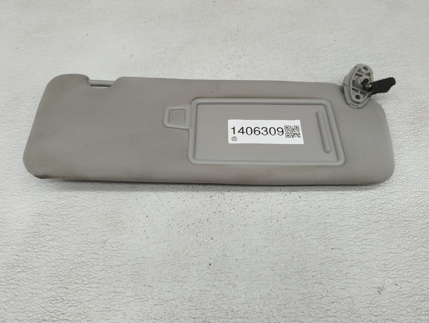 2016-2020 Kia Sorento Sun Visor Shade Replacement Passenger Right Mirror Fits Fits 2016 2017 2018 2019 2020 OEM Used Auto Pa