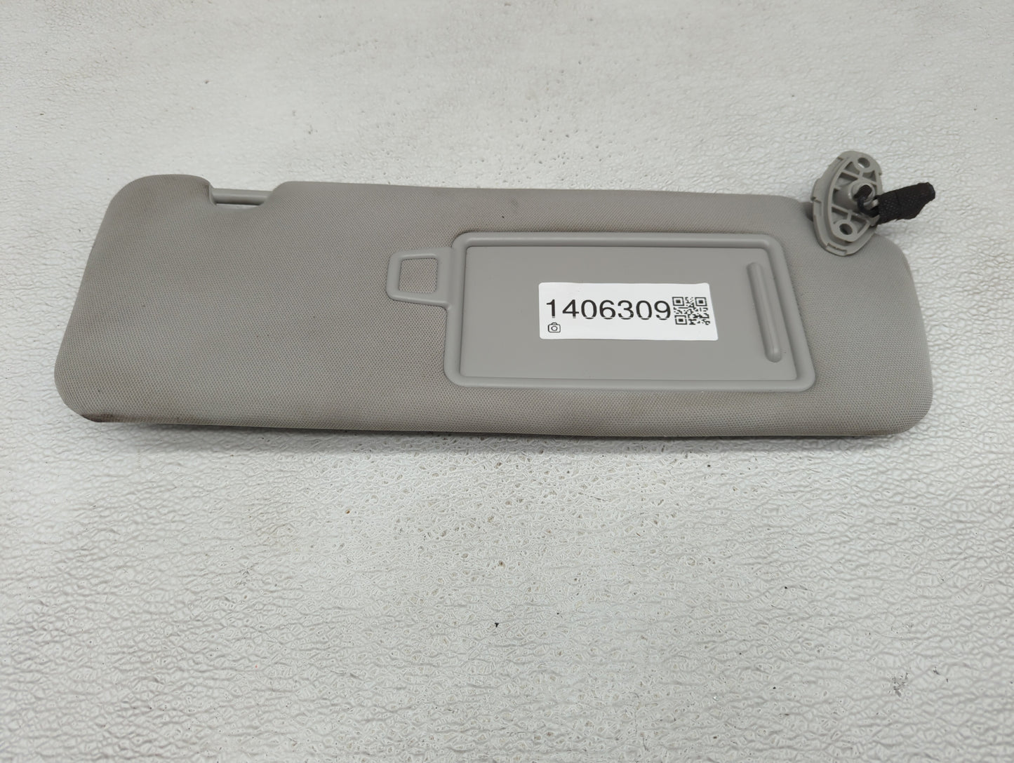 2016-2020 Kia Sorento Sun Visor Shade Replacement Passenger Right Mirror Fits Fits 2016 2017 2018 2019 2020 OEM Used Auto Pa