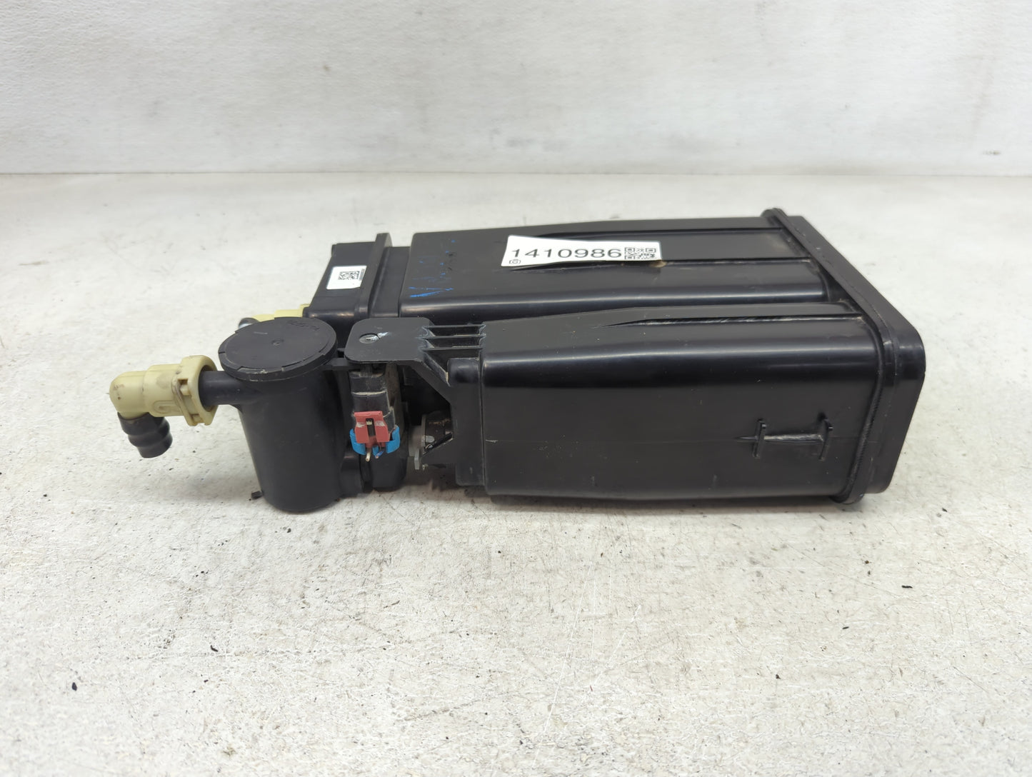 2017 Kia Sorento Fuel Vapor Charcoal Canister - Oemusedautoparts1.com