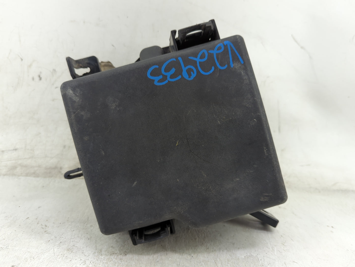 2016-2018 Kia Sorento Fusebox Fuse Box Panel Relay Module P/N:91950-C5300 Fits Fits 2016 2017 2018 OEM Used Auto Parts - Oem