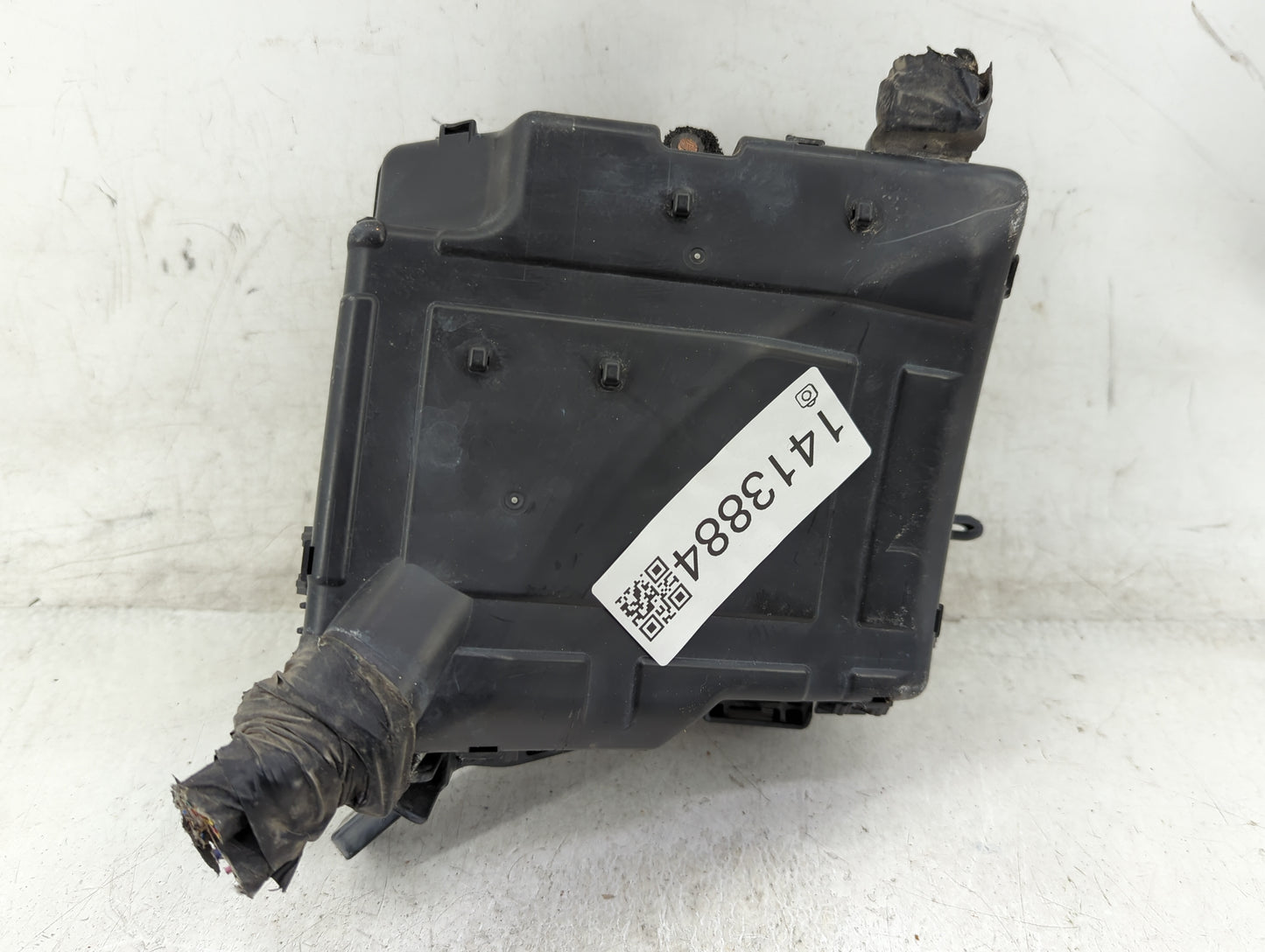 2016-2018 Kia Sorento Fusebox Fuse Box Panel Relay Module P/N:91950-C5300 Fits Fits 2016 2017 2018 OEM Used Auto Parts - Oem