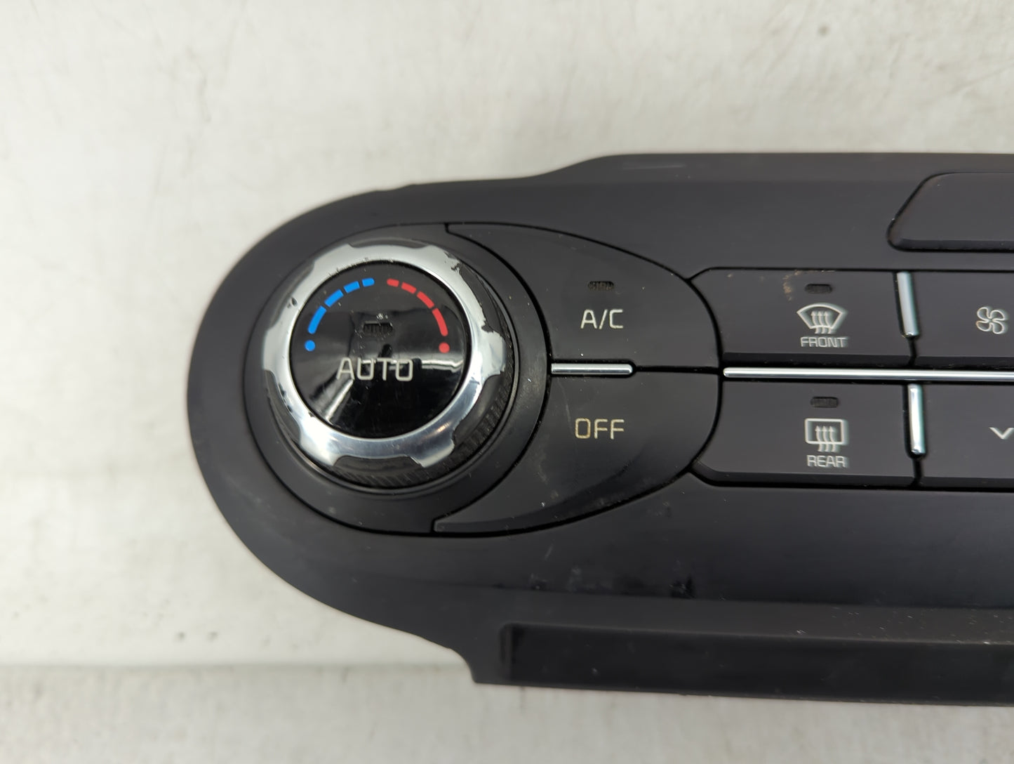 2017-2018 Kia Sorento Climate Control Module Temperature AC/Heater Replacement P/N:97250-C6560 Fits Fits 2017 2018 OEM Used 